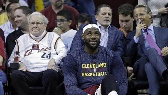 1650292394765094815.jpg 詹.jpg